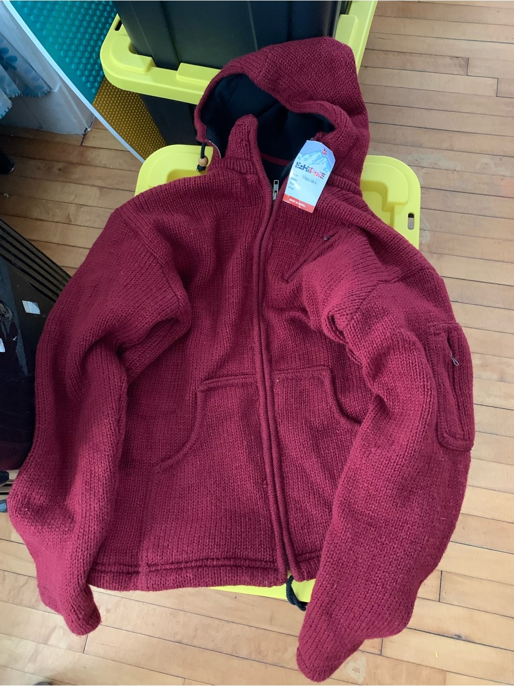 100% Wool Wine Red Size Large Extreme Heavy Weight Active sweater Jacket NWT